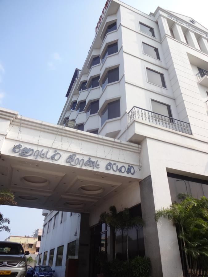 Hotel Grand Palace Madrás Exterior foto